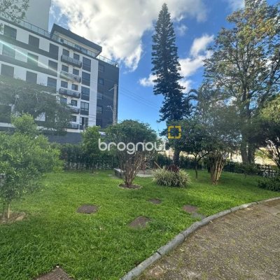 Apartamento com 91m², 3 quartos (sendo 1 suíte), 1 garagem, no bairro Carvoeira em Florianópolis