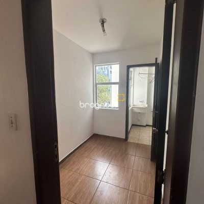 Apartamento com 91m², 3 quartos (sendo 1 suíte), 1 garagem, no bairro Carvoeira em Florianópolis