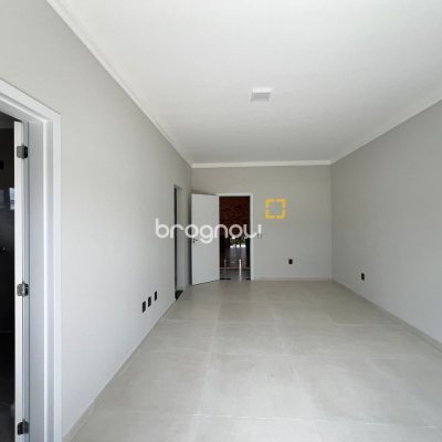 Casa de Condomínio com 272m², 3 quartos (sendo 3 suítes), 2 garagens, no bairro Rio Vermelho em Florianópolis