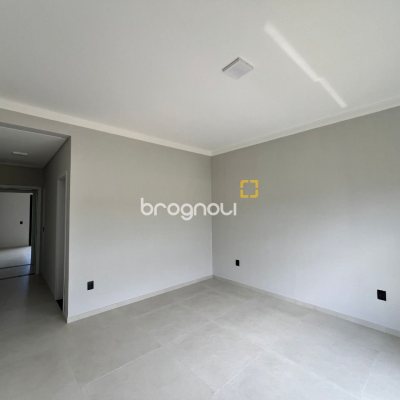 Casa de Condomínio com 272m², 3 quartos (sendo 3 suítes), 2 garagens, no bairro Rio Vermelho em Florianópolis
