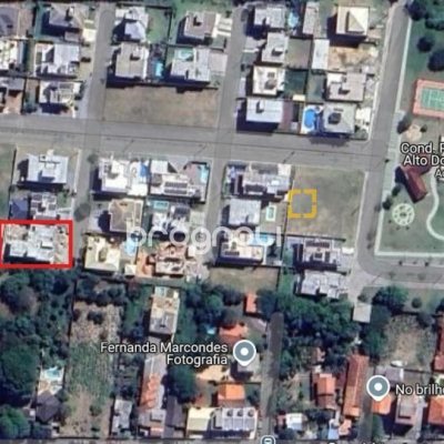 Casa de Condomínio com 420m², 3 quartos (sendo 3 suítes), 2 garagens, no bairro Ingleses em Florianópolis