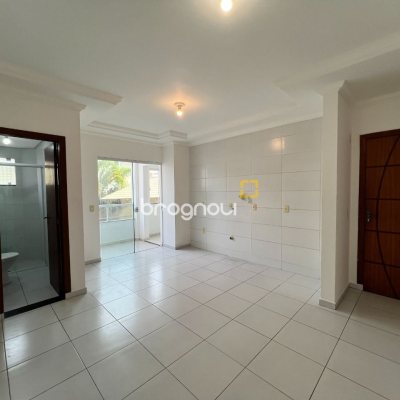 Apartamento com 58m², 2 quartos (sendo 1 suíte), 1 garagem, no bairro Ingleses em Florianópolis
