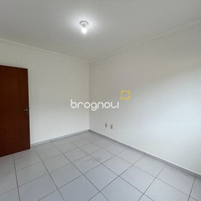 Apartamento com 58m², 2 quartos (sendo 1 suíte), 1 garagem, no bairro Ingleses em Florianópolis
