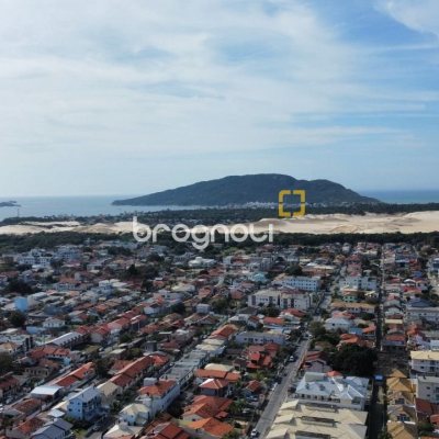 Apartamento com 58m², 2 quartos (sendo 1 suíte), 1 garagem, no bairro Ingleses em Florianópolis