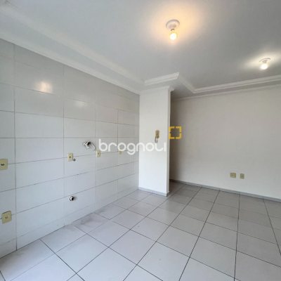 Apartamento com 58m², 2 quartos (sendo 1 suíte), 1 garagem, no bairro Ingleses em Florianópolis