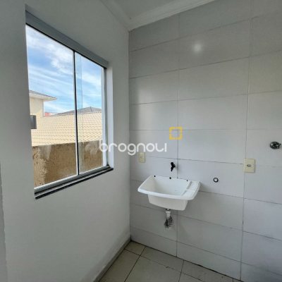 Apartamento com 58m², 2 quartos (sendo 1 suíte), 1 garagem, no bairro Ingleses em Florianópolis