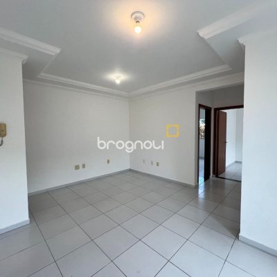 Apartamento com 58m², 2 quartos (sendo 1 suíte), 1 garagem, no bairro Ingleses em Florianópolis