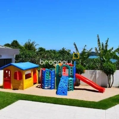 Apartamento com 66m², 2 quartos (sendo 1 suíte), 1 garagem, no bairro Canasvieiras em Florianópolis