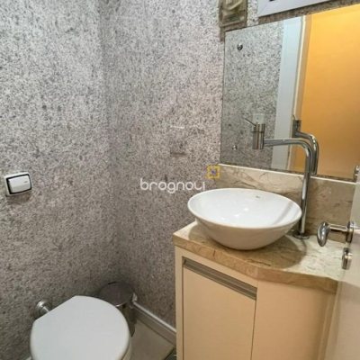 Apartamento com 66m², 2 quartos (sendo 1 suíte), 1 garagem, no bairro Canasvieiras em Florianópolis