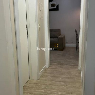 Apartamento com 66m², 2 quartos (sendo 1 suíte), 1 garagem, no bairro Canasvieiras em Florianópolis
