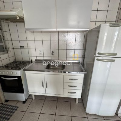 Apartamento com 45m², 1 quarto, 1 garagem, no bairro Canasvieiras em Florianópolis