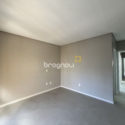 Casa de Condomínio com 183m², 3 quartos (sendo 3 suítes), 2 garagens, no bairro Ingleses em Florianópolis
