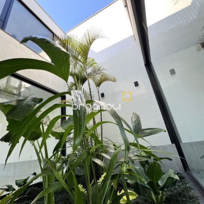 Casa de Condomínio com 183m², 3 quartos (sendo 3 suítes), 2 garagens, no bairro Ingleses em Florianópolis