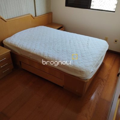Apartamento com 76m², 2 quartos (sendo 1 suíte), 1 garagem, no bairro Centro em Florianópolis