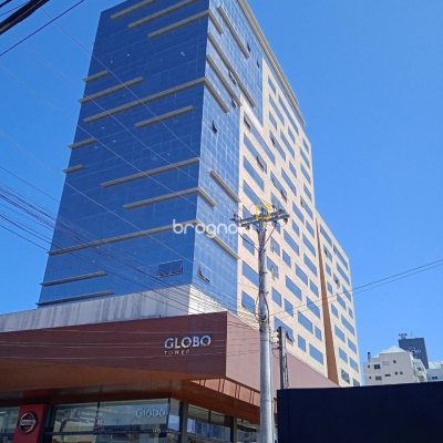 Sala com 25m², 1 garagem, no bairro Estreito em Florianópolis