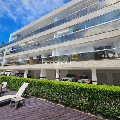 Apartamento com 95m², 3 quartos (sendo 1 suíte), 2 garagens, no bairro Jurerê em Florianópolis