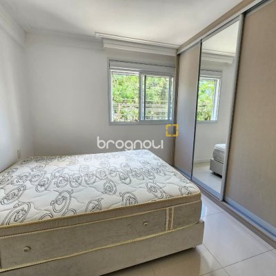 Apartamento com 95m², 3 quartos (sendo 1 suíte), 2 garagens, no bairro Jurerê em Florianópolis