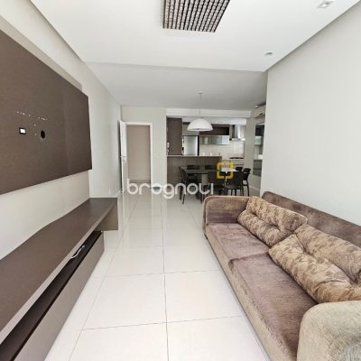 Apartamento com 95m², 3 quartos (sendo 1 suíte), 2 garagens, no bairro Jurerê em Florianópolis
