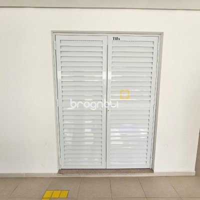 Apartamento com 95m², 3 quartos (sendo 1 suíte), 2 garagens, no bairro Jurerê em Florianópolis
