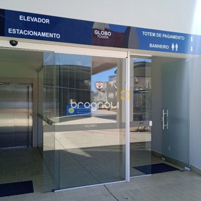 Sala com 24m², 1 garagem, no bairro Estreito em Florianópolis