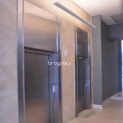 Sala com 24m², 1 garagem, no bairro Estreito em Florianópolis