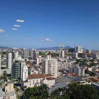 Sala com 24m², 1 garagem, no bairro Estreito em Florianópolis
