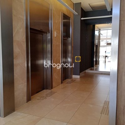 Sala com 24m², 1 garagem, no bairro Estreito em Florianópolis