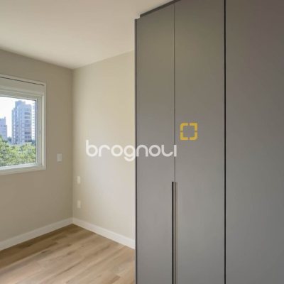 Apartamento com 65m², 2 quartos (sendo 1 suíte), 1 garagem, no bairro Agronômica em Florianópolis