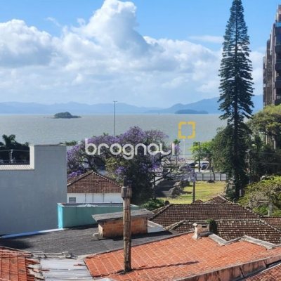 Apartamento com 65m², 2 quartos (sendo 1 suíte), 1 garagem, no bairro Agronômica em Florianópolis