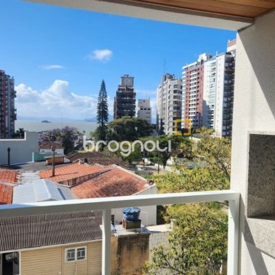 Apartamento com 65m², 2 quartos (sendo 1 suíte), 1 garagem, no bairro Agronômica em Florianópolis