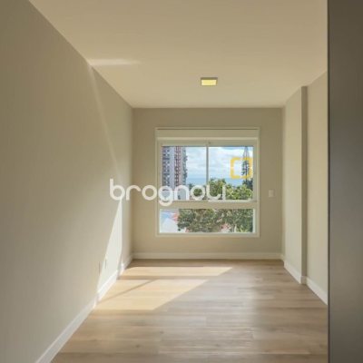 Apartamento com 65m², 2 quartos (sendo 1 suíte), 1 garagem, no bairro Agronômica em Florianópolis