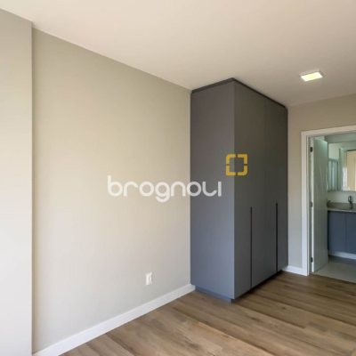 Apartamento com 65m², 2 quartos (sendo 1 suíte), 1 garagem, no bairro Agronômica em Florianópolis