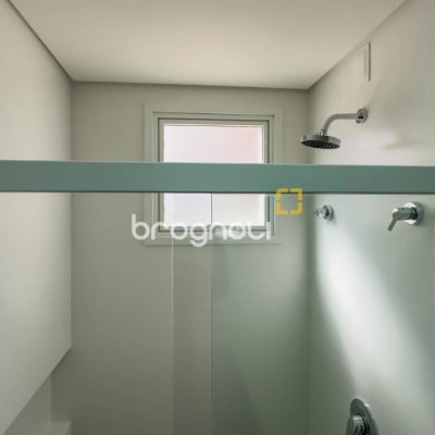 Apartamento com 65m², 2 quartos (sendo 1 suíte), 1 garagem, no bairro Agronômica em Florianópolis