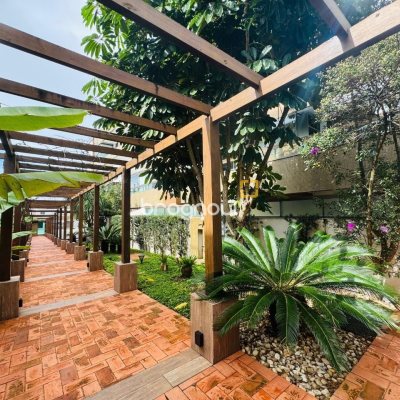 Apartamento com 79m², 2 quartos (sendo 1 suíte), 1 garagem, no bairro Campeche em Florianópolis