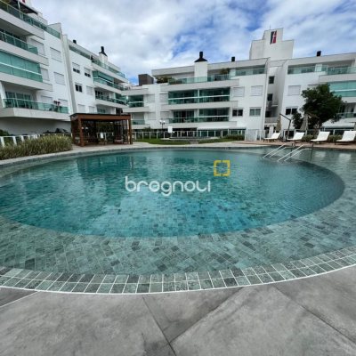 Cobertura com 166m², 3 quartos (sendo 1 suíte), 2 garagens, no bairro Jurerê em Florianópolis