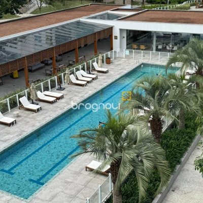 Cobertura com 166m², 3 quartos (sendo 1 suíte), 2 garagens, no bairro Jurerê em Florianópolis