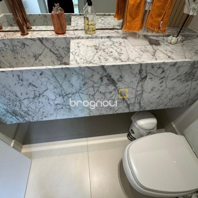 Cobertura com 166m², 3 quartos (sendo 1 suíte), 2 garagens, no bairro Jurerê em Florianópolis