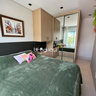 Cobertura com 166m², 3 quartos (sendo 1 suíte), 2 garagens, no bairro Jurerê em Florianópolis