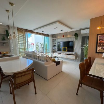 Cobertura com 166m², 3 quartos (sendo 1 suíte), 2 garagens, no bairro Jurerê em Florianópolis