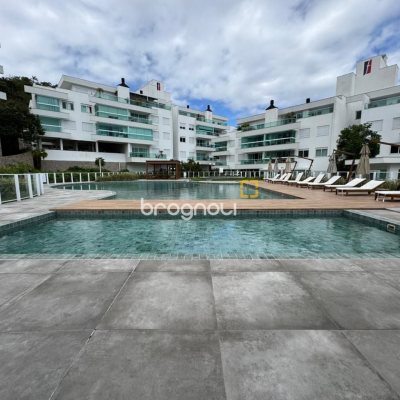 Cobertura com 166m², 3 quartos (sendo 1 suíte), 2 garagens, no bairro Jurerê em Florianópolis