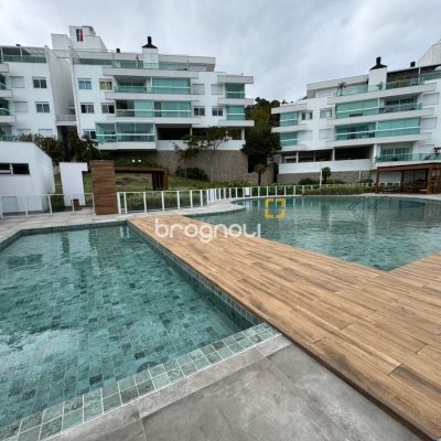 Cobertura com 166m², 3 quartos (sendo 1 suíte), 2 garagens, no bairro Jurerê em Florianópolis