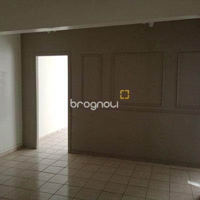 Sala com 57m², no bairro Centro em Florianópolis
