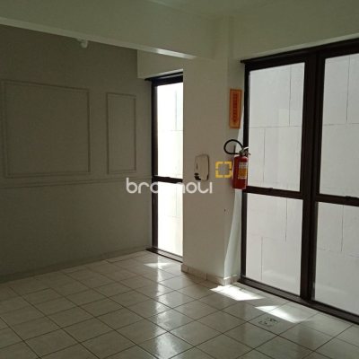 Sala com 57m², no bairro Centro em Florianópolis