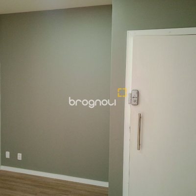 Sala com 57m², no bairro Centro em Florianópolis