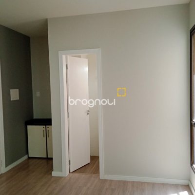 Sala com 57m², no bairro Centro em Florianópolis