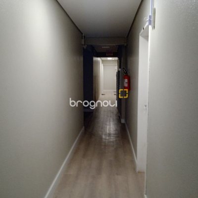 Sala com 57m², no bairro Centro em Florianópolis