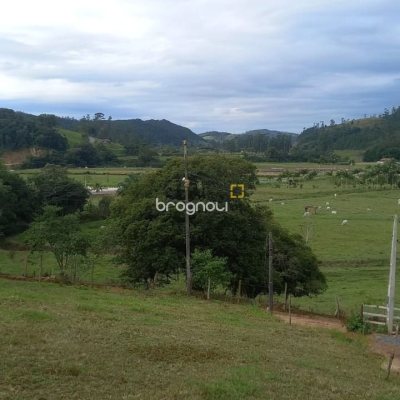 Terreno com 640m², no bairro Centro em São João Batista