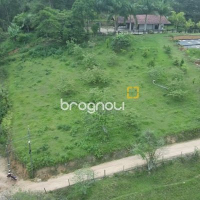 Terreno com 640m², no bairro Centro em São João Batista