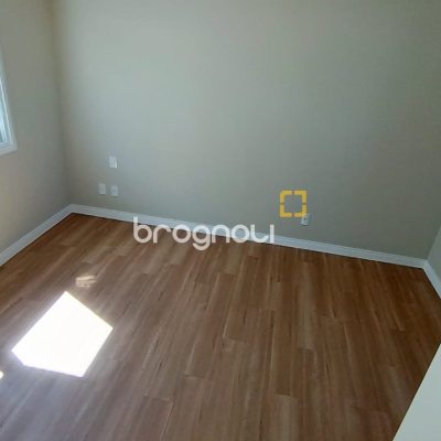 Casa com 178m², 3 quartos (sendo 3 suítes), 1 garagem, no bairro Rio Tavares em Florianópolis