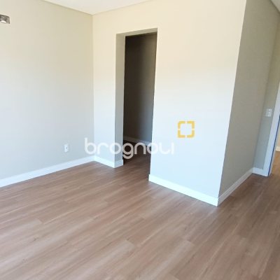 Casa com 178m², 3 quartos (sendo 3 suítes), 1 garagem, no bairro Rio Tavares em Florianópolis